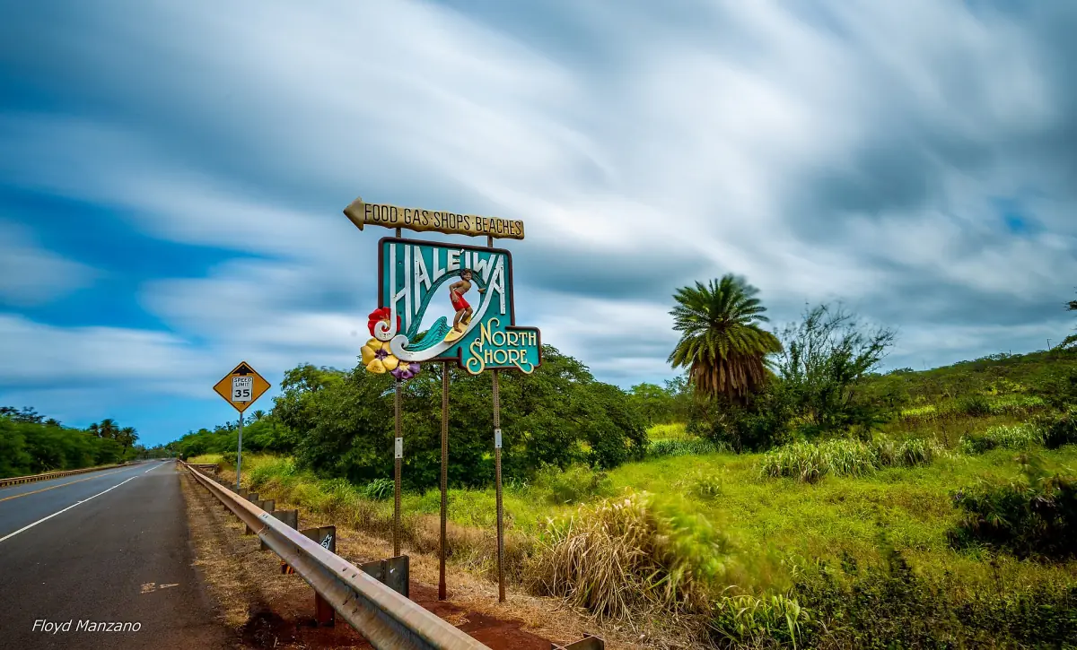 The welcome sign at the entrance to Haleiwa